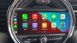 Multimidia Carplay + Android Auto + entrada para Câmera de Ré | MINI F  8,8" (SEM FIO)